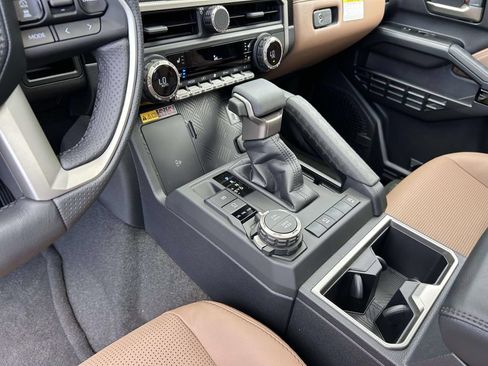 New 2026 Toyota 4Runner Limited AWD/4WD image 20