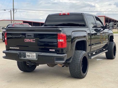 Used 2014 GMC Sierra 1500 SLT w/ All-Terrain Package AWD/4WD image 5