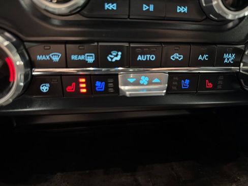 Used 2023 Ford F250 Lariat w/ Lariat Ultimate Package AWD/4WD image 31