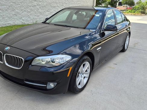 Used 2012 BMW 528i xDrive Sedan AWD/4WD image 3