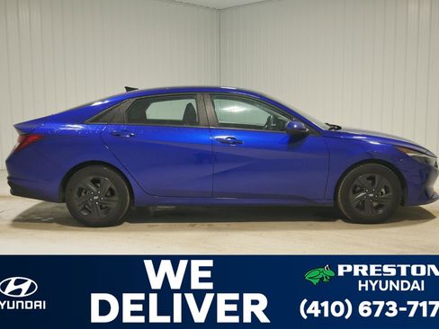 Used 2023 Hyundai Elantra SEL image 4
