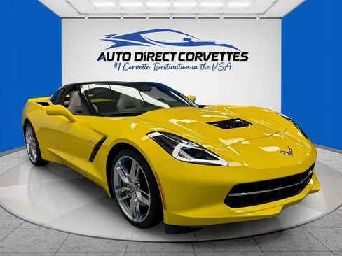 Used 2016 Chevrolet Corvette Stingray Coupe RWD image 3