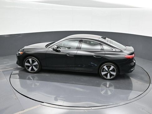 Used 2025 Audi A5 2.0T Premium Plus w/ Premium Plus AWD/4WD image 27