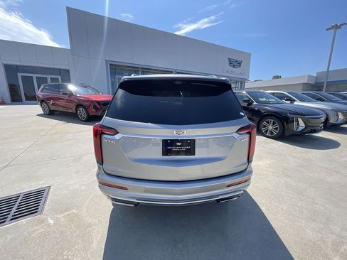 Certified 2024 Cadillac XT6 Premium Luxury w/ Technology Package AWD/4WD image 10