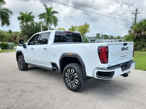 New 2026 GMC Sierra 3500 Denali Ultimate AWD/4WD image 4