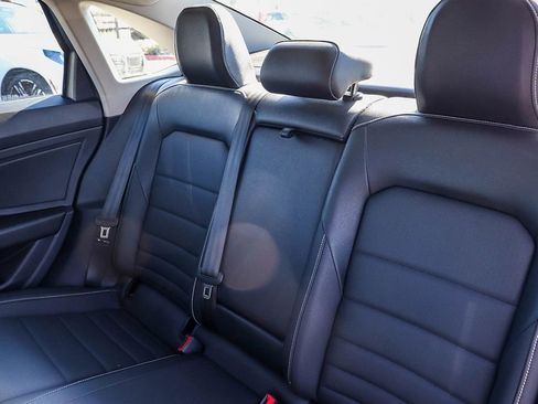 Used 2024 Volkswagen Jetta SE image 19