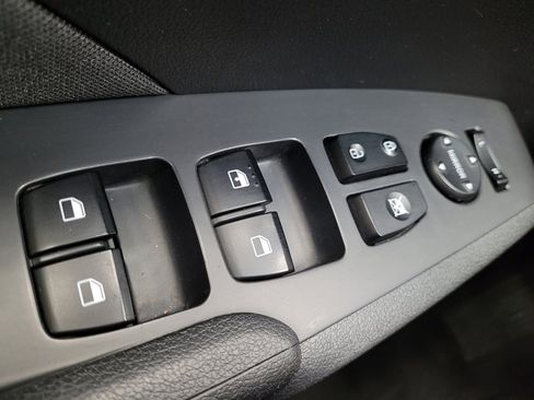 Used 2019 Hyundai Accent SE image 27