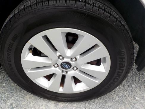 Used 2016 Subaru Outback 2.5i Premium image 29