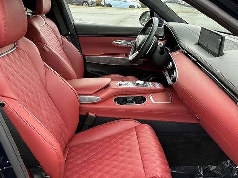 Used 2025 Genesis GV70 3.5T Sport w/ Sport Advanced Package image 10