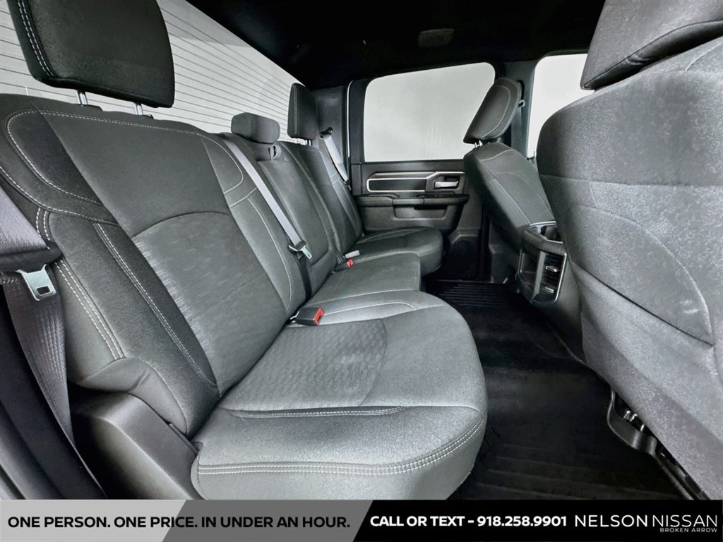 Used 2025 RAM 3500 Big Horn AWD/4WD image 28