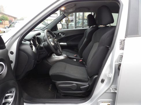 Used 2016 Nissan Juke S image 8