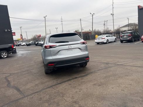 Used 2022 MAZDA CX-9 Touring image 11