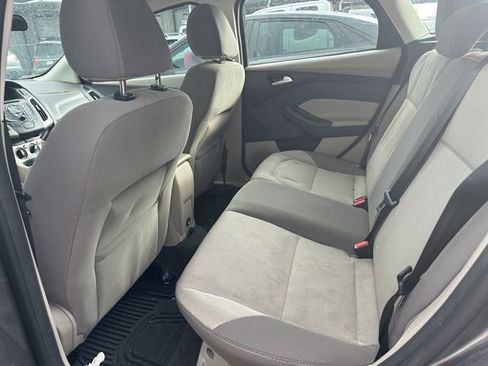 Used 2014 Ford Focus SE image 18