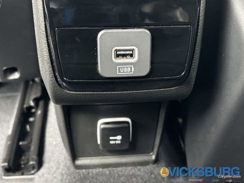 New 2026 Jeep Compass Latitude image 5