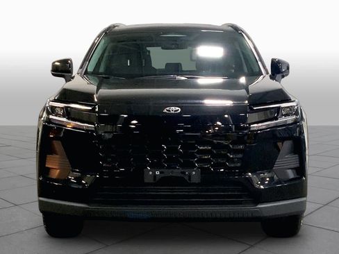 Used 2026 Toyota RAV4 XLE Premium AWD/4WD image 4