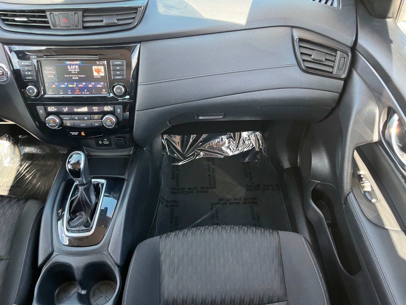Used 2020 Nissan Rogue SV AWD/4WD image 15