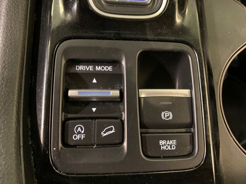 Used 2024 Honda Pilot EX-L image 41