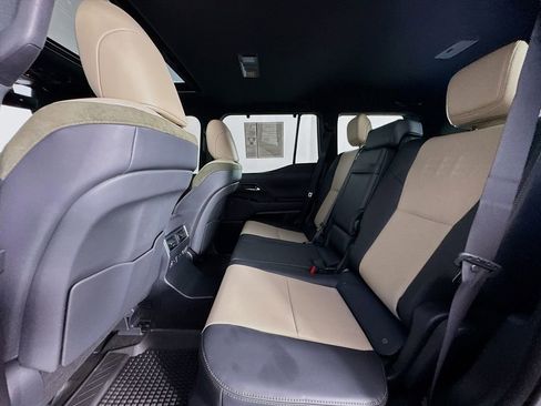 Used 2024 Lexus GX 550 image 24