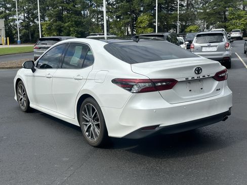 Used 2024 Toyota Camry XLE w/ Navigation Package FWD image 11