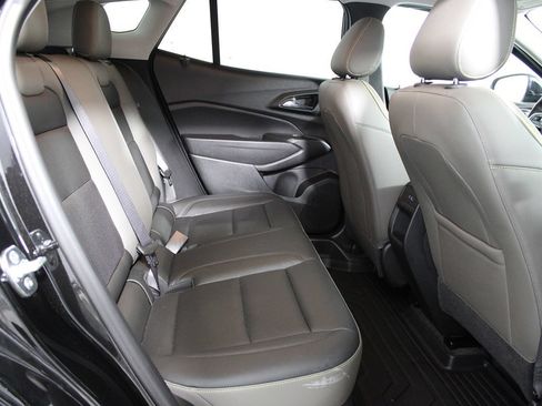 Used 2026 Chevrolet Trax ACTIV FWD image 33