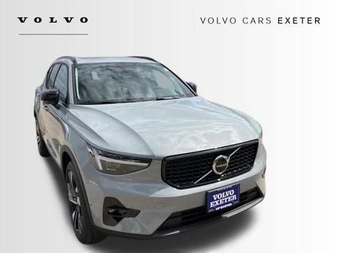 New 2026 Volvo XC40 B5 Plus w/ Climate Package AWD/4WD image 1