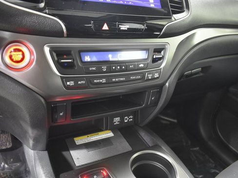 Used 2022 Honda Pilot Special Edition image 24