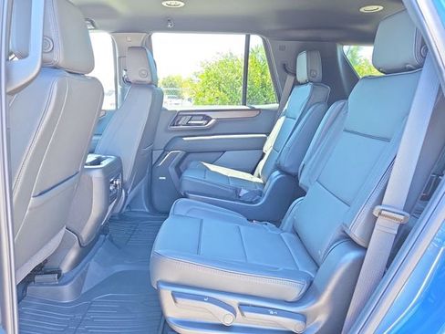 New 2026 GMC Yukon Denali w/ LPO, Floor Liner Package image 9