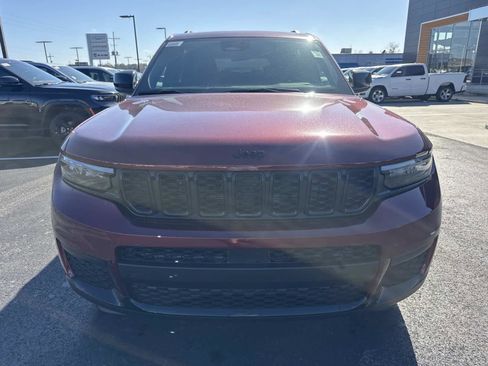 New 2025 Jeep Grand Cherokee L Altitude RWD image 2