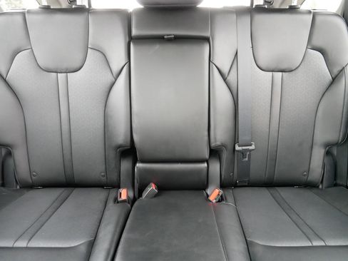 Used 2022 Kia Sorento S image 13