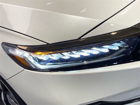 Used 2022 Honda Accord Sport image 6