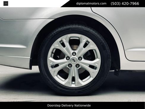 Used 2012 Ford Fusion SE FWD image 40