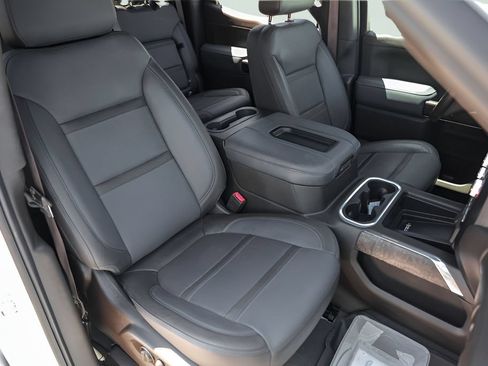 Used 2021 GMC Sierra 1500 Denali w/ Technology Package AWD/4WD image 34