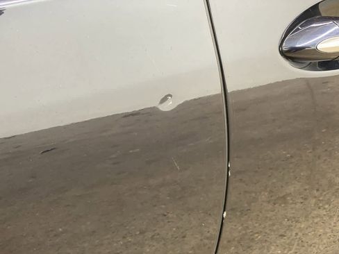 Used 2020 Buick Enclave Premium w/ Sun and Sites Package image 37