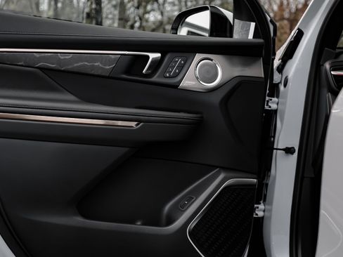 New 2026 Buick Enclave Avenir w/ Super Cruise Package image 22