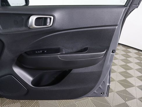 Certified 2024 Hyundai Venue SEL FWD image 21