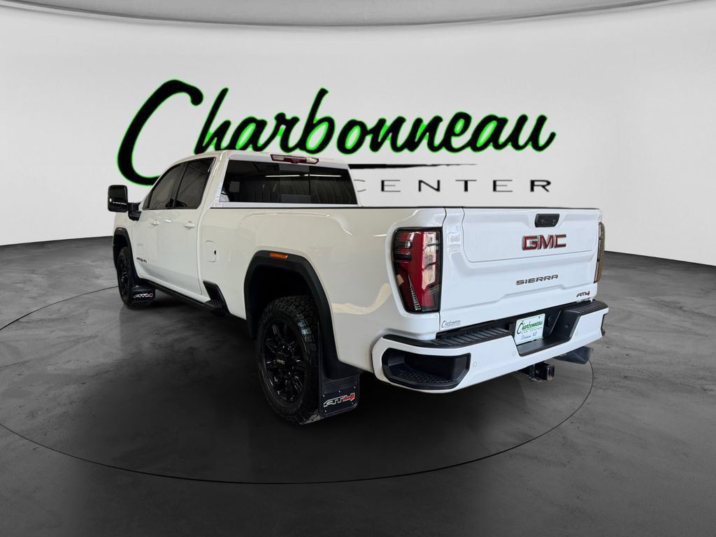 Used 2024 GMC Sierra 2500 AT4 w/ Technology Package AWD/4WD image 3