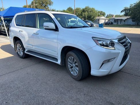 Used 2016 Lexus GX 460 w/ Premium Package AWD/4WD image 3