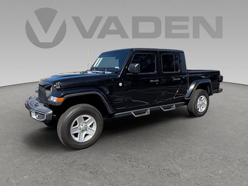 Used 2021 Jeep Gladiator Sport image 19