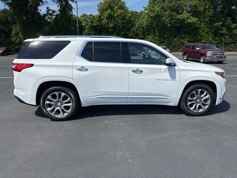 Used 2021 Chevrolet Traverse Premier image 6