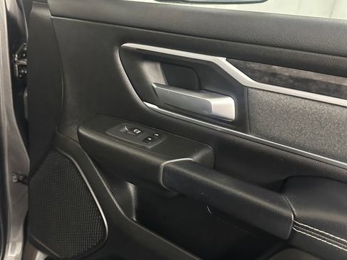 Used 2022 RAM 1500 Big Horn AWD/4WD image 36
