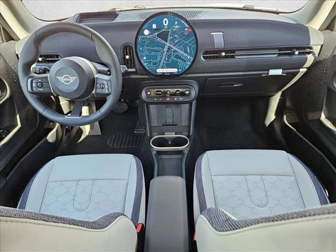 Used 2025 MINI Cooper 2-Door Hardtop image 14