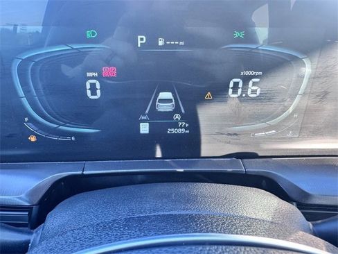 Used 2025 Kia Telluride S image 18