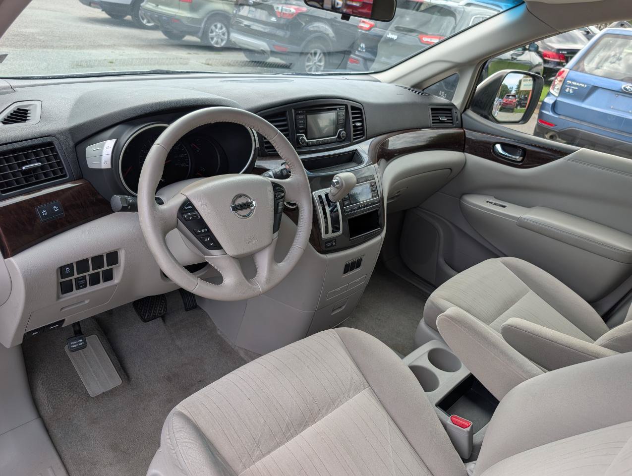 Used 2017 Nissan Quest SV FWD image 17