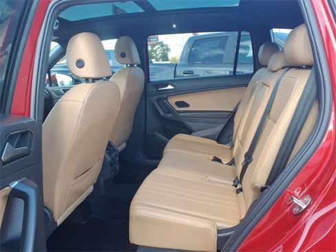 Used 2022 Volkswagen Tiguan SE image 15