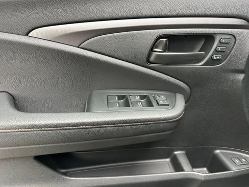 Used 2023 Honda Passport TrailSport image 11