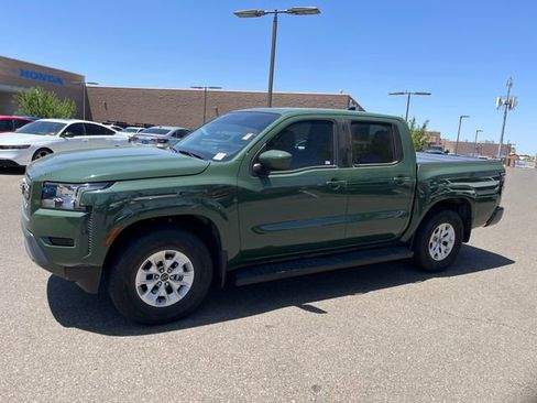 Used 2024 Nissan Frontier SV RWD image 1