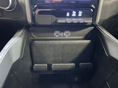 Used 2025 RAM 1500 Big Horn AWD/4WD image 21