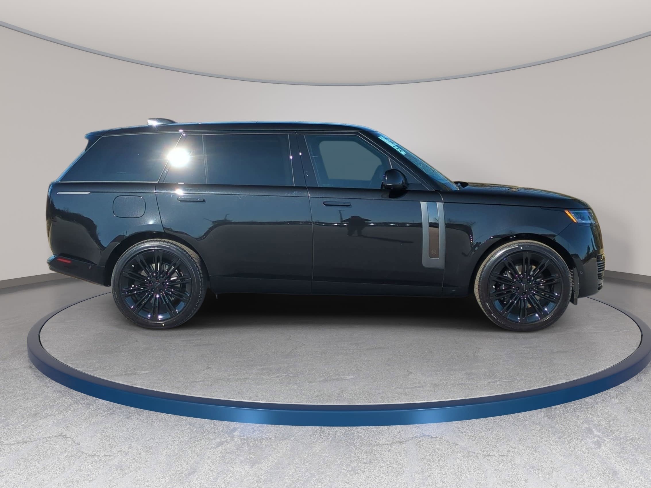 New 2026 Land Rover Range Rover SV AWD/4WD image 5