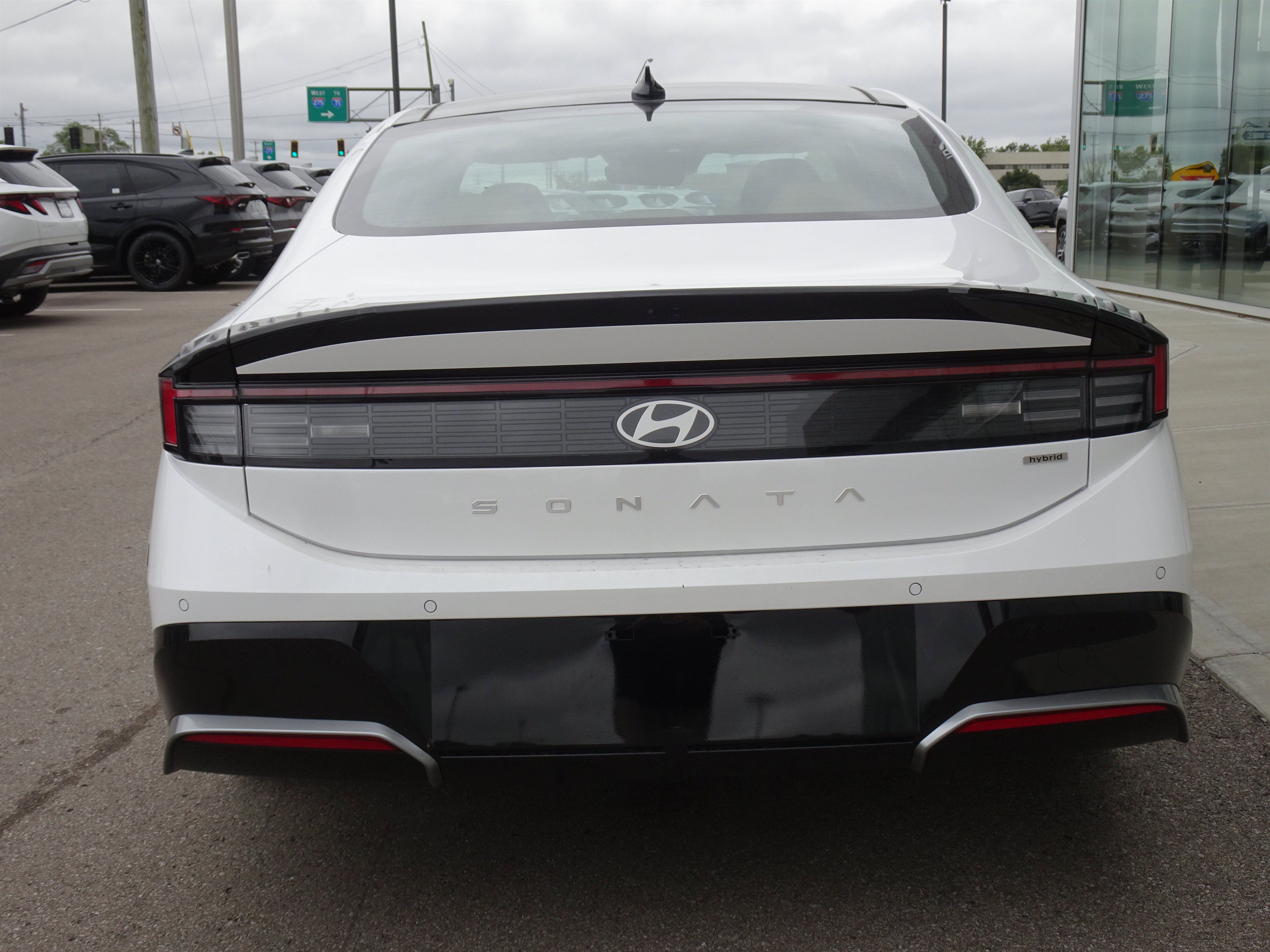 Used 2026 Hyundai Sonata Limited FWD image 4