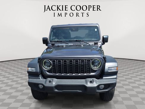 Used 2024 Jeep Wrangler Unlimited Sport AWD/4WD image 2